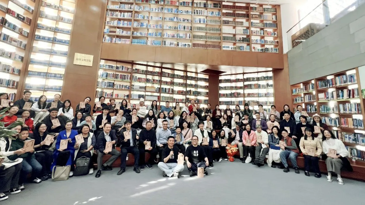 民間敘事人文讀本《淺鑒埃及》出版 再現無濾鏡的文明古國埃及