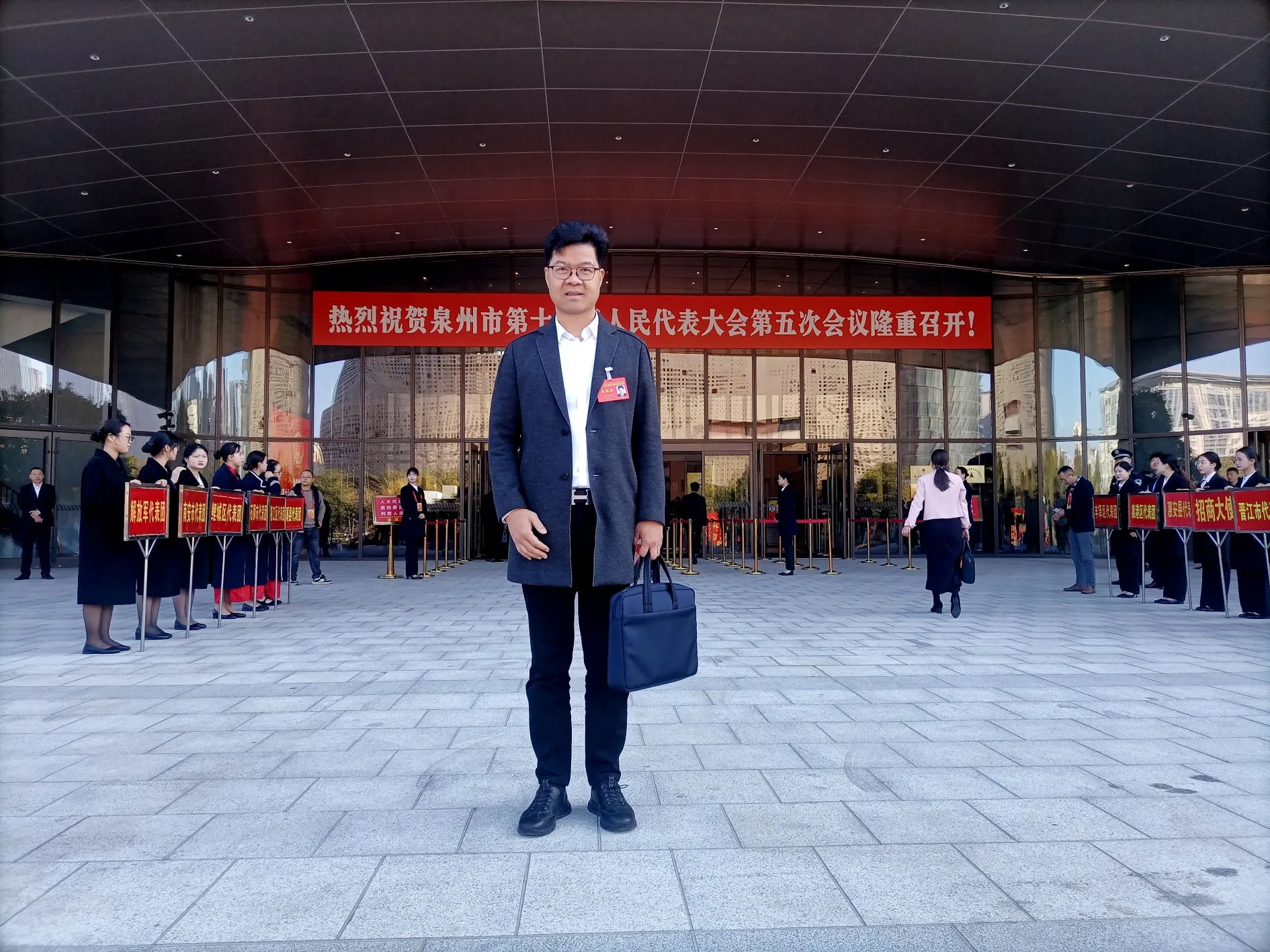 泉州市政協委員李良毅：多措並舉破解賬款拖欠難題 護航中小企業發展