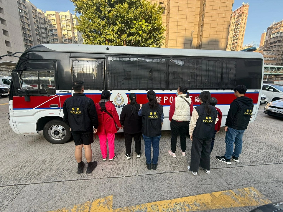 警破深水埗網上百家樂賭檔 拘捕6名男女