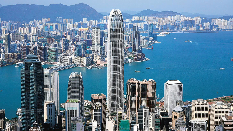 兩名男子違規轉讓康體設施被判80小時社會服務令