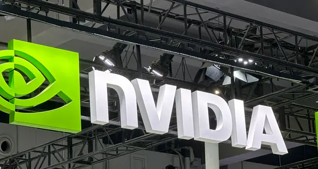 英偉達供應商暫停H200芯片的生產