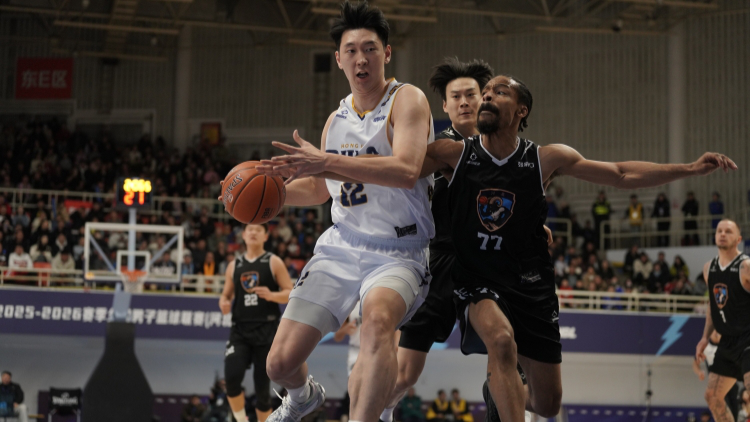 作客106:56大破張家口體文旅 香港金牛NBL連勝10場