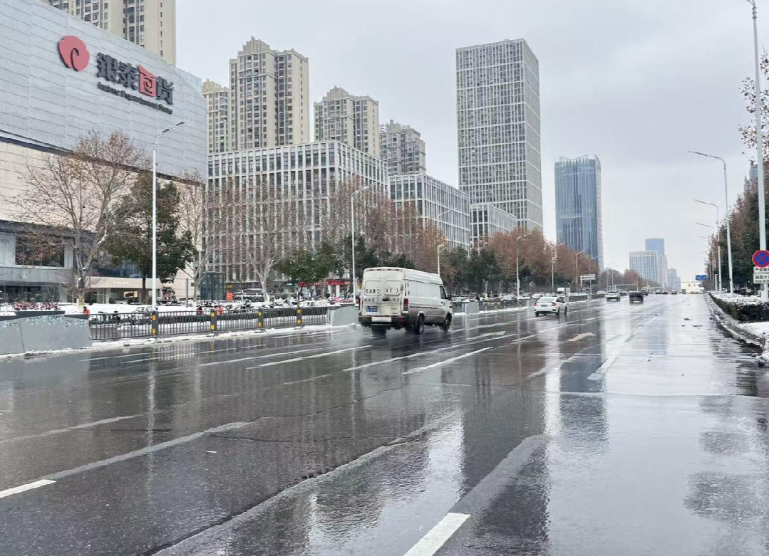 合肥高新區：晝夜奮戰鏟雪除冰 全力守護平安出行