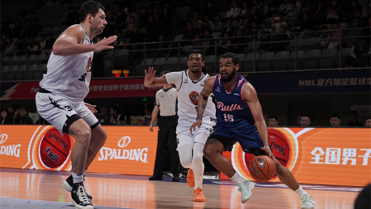 下半場爆發114:77挫石家莊翔藍 香港金牛NBL豪取11連勝