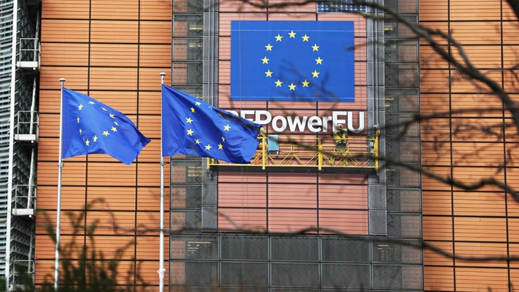 歐盟委員會：歐盟領導人緊急峰會將按計劃舉行