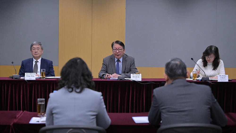 陳國基主持地區治理領導委員會第六次會議 跟進12項地區議題落實進度