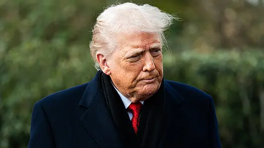 特朗普：美國正調集重兵前往伊朗