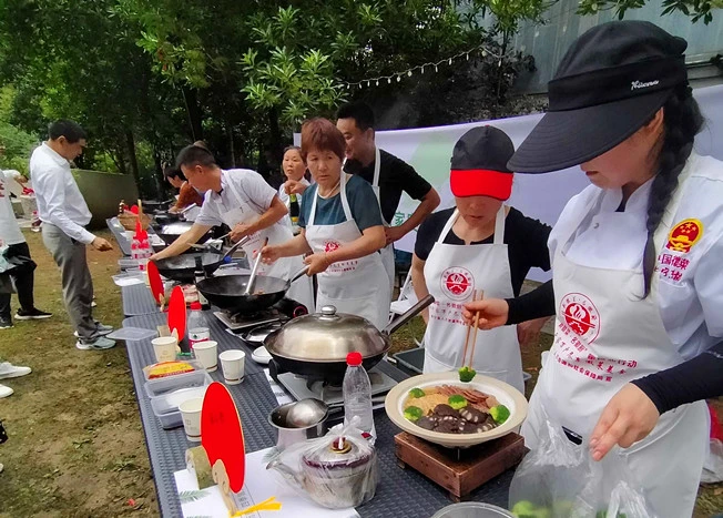 皖休寧縣：傳承狀元文化  弘揚徽菜技藝