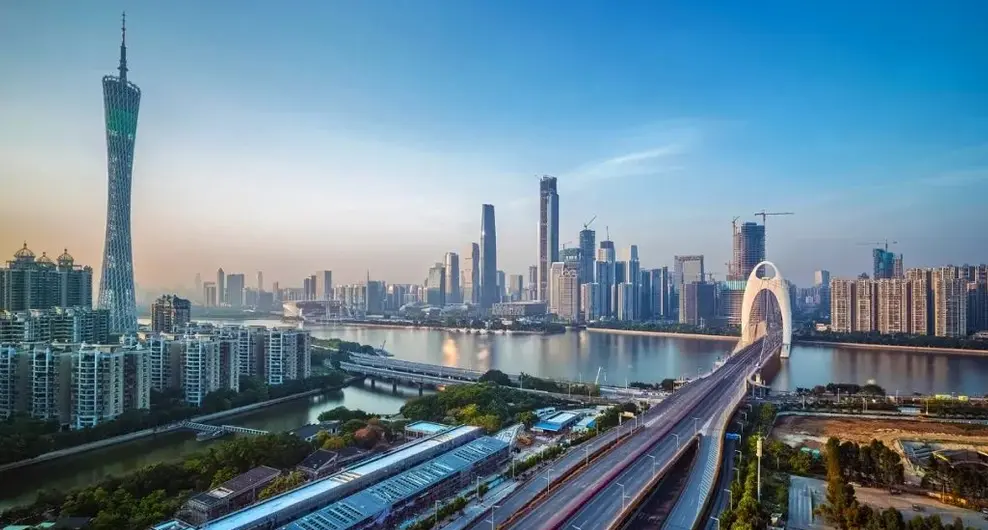 【廣東兩會】粵港澳大灣區2025年經濟總量預計突破15萬億元