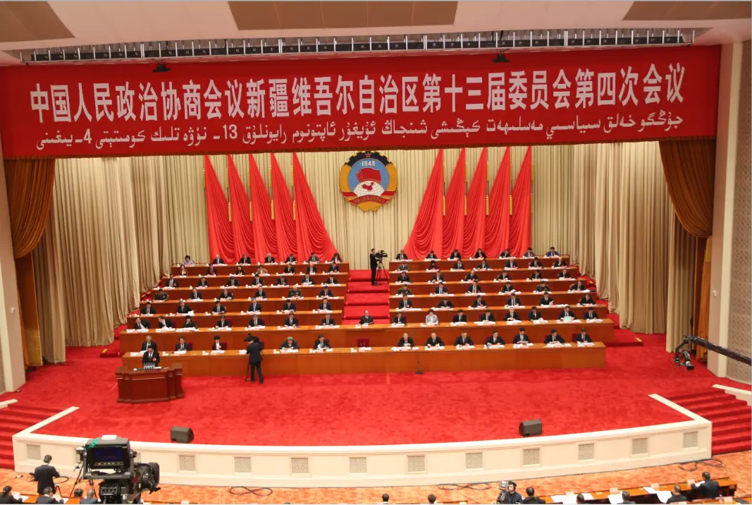 【新疆兩會】新疆錨定五大戰略定位 綠電算力賦能AI 開放發展譜新篇