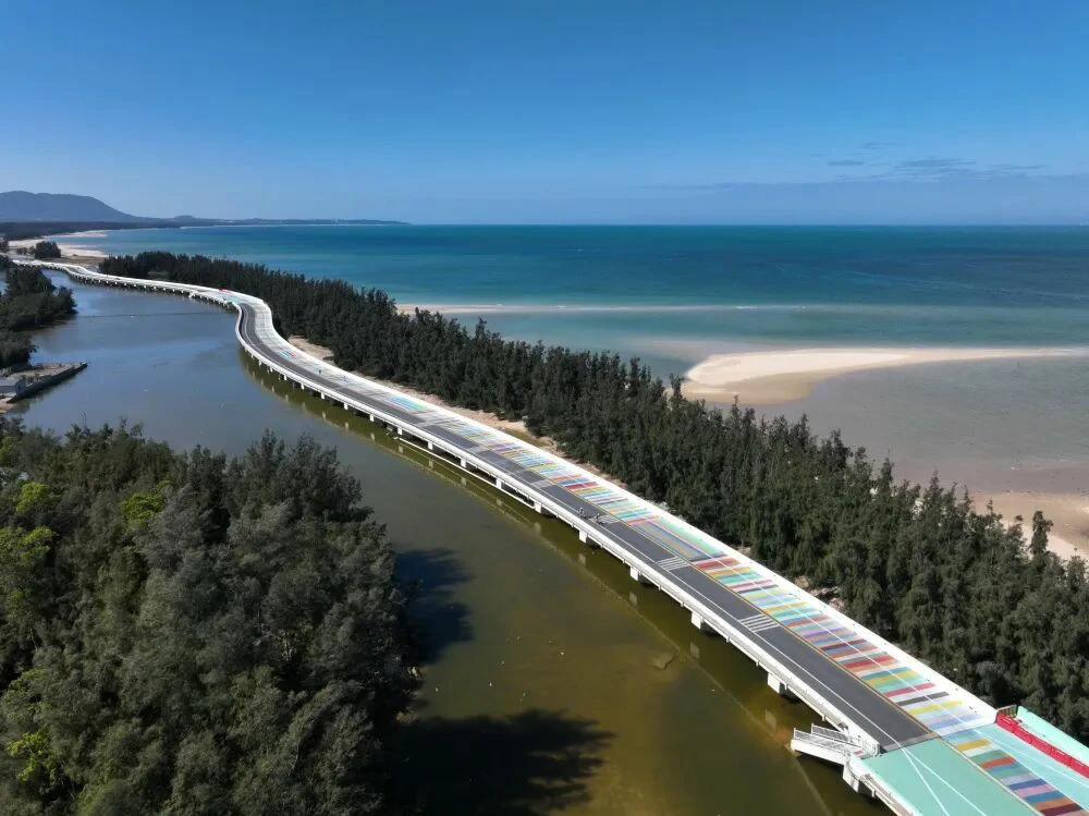 海南昌江「千尋之夢」彩虹路煥新亮相 靜待春節遊客打卡