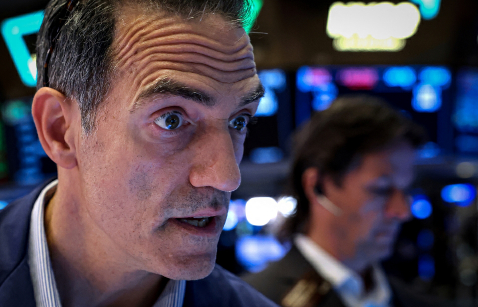 隔夜美股漲跌不一  亞洲早盤黃金白銀齊創新高