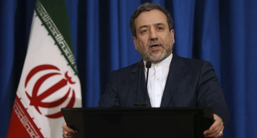 伊朗外長稱伊朗武裝力量「隨時準備扣動扳機」