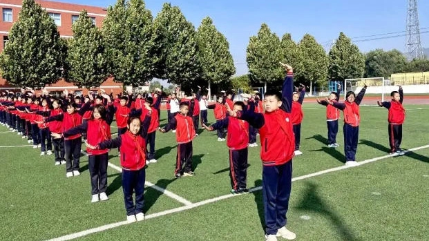 多地中小學取消期末統考 新華社：釋放什麼信號？