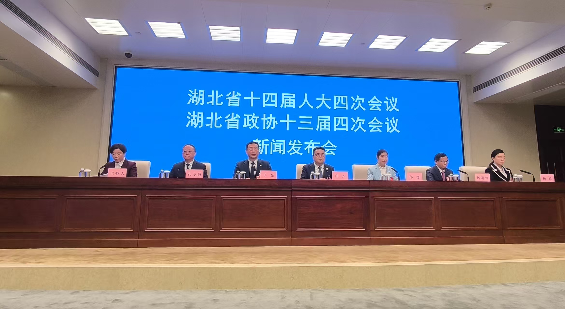 科創領航 長飛光纖以硬實力築牢中部戰略支點建設根基