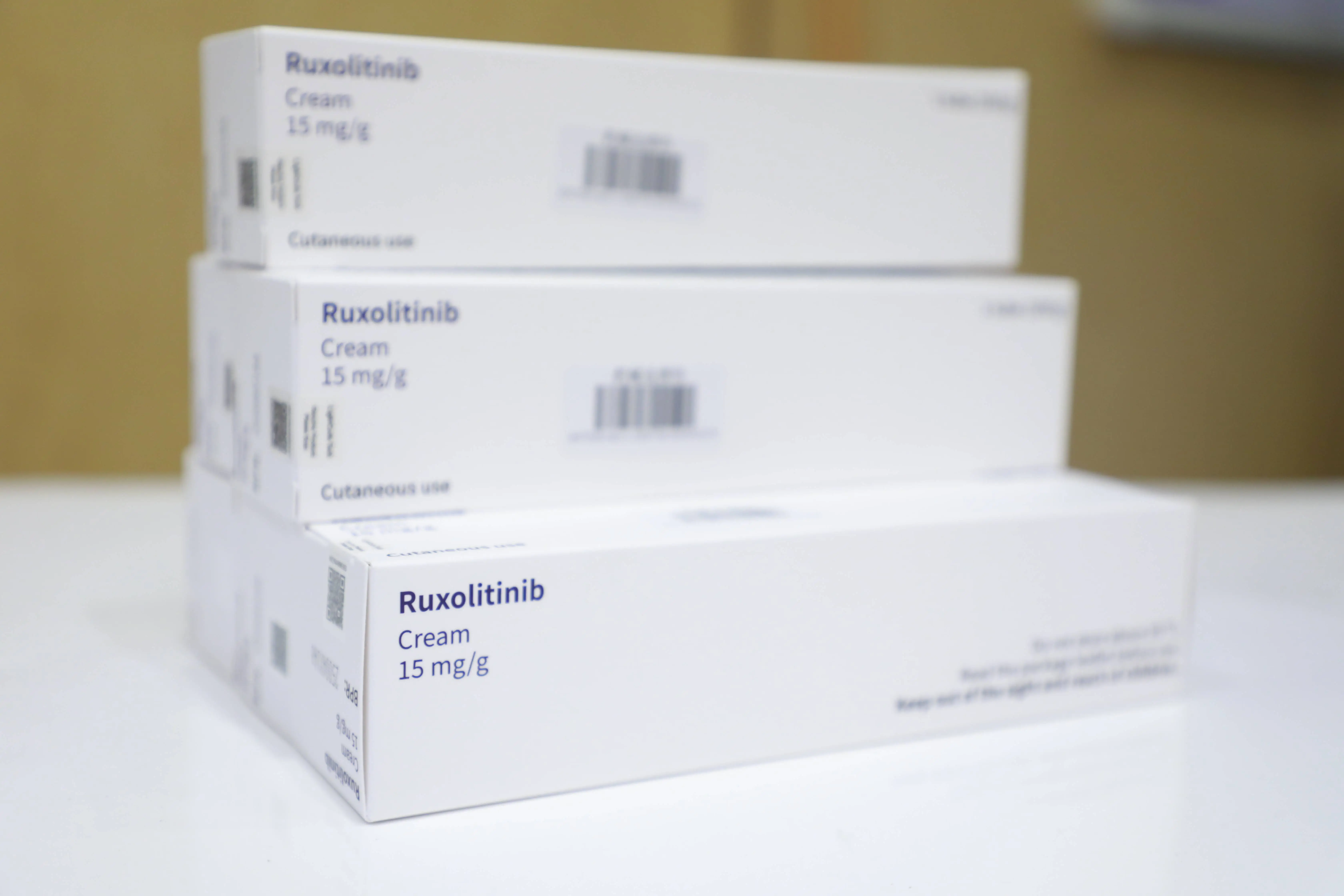 康哲藥業：創新藥磷酸蘆可替尼乳膏中國上市許可申請獲批