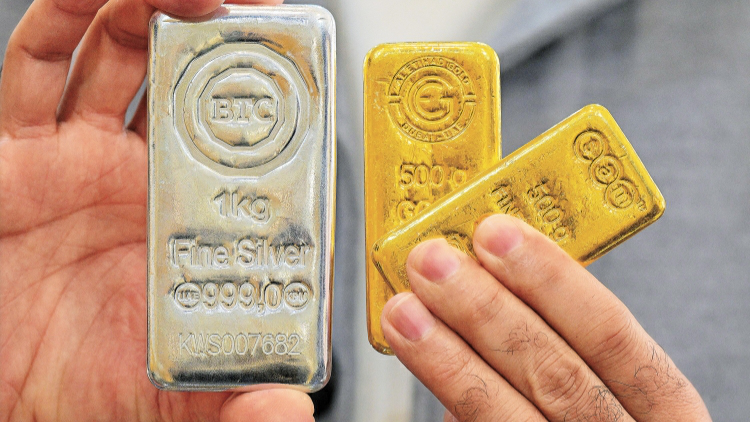 金銀價高位閃崩 市況料持續震蕩