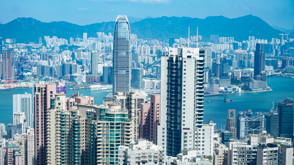 本財年首9月港府錄得439億盈餘