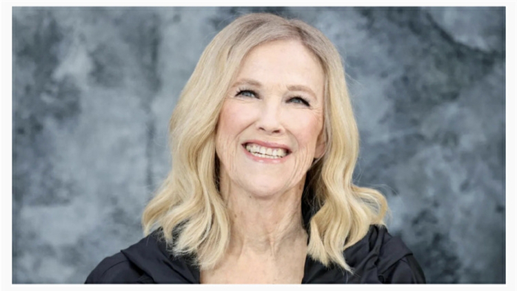 《小鬼當家》中「母親」演員去世，加拿大總理發文悼念