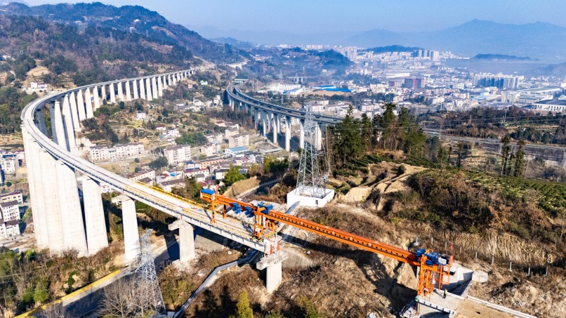 以實幹破題 宜昌繪就高質量發展新圖景——香港商報專訪湖北省人大代表、宜昌市人民政府市長陳紅輝