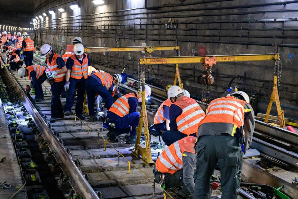 港鐵紅磡站路軌改道工序 屯馬線特別服務安排
