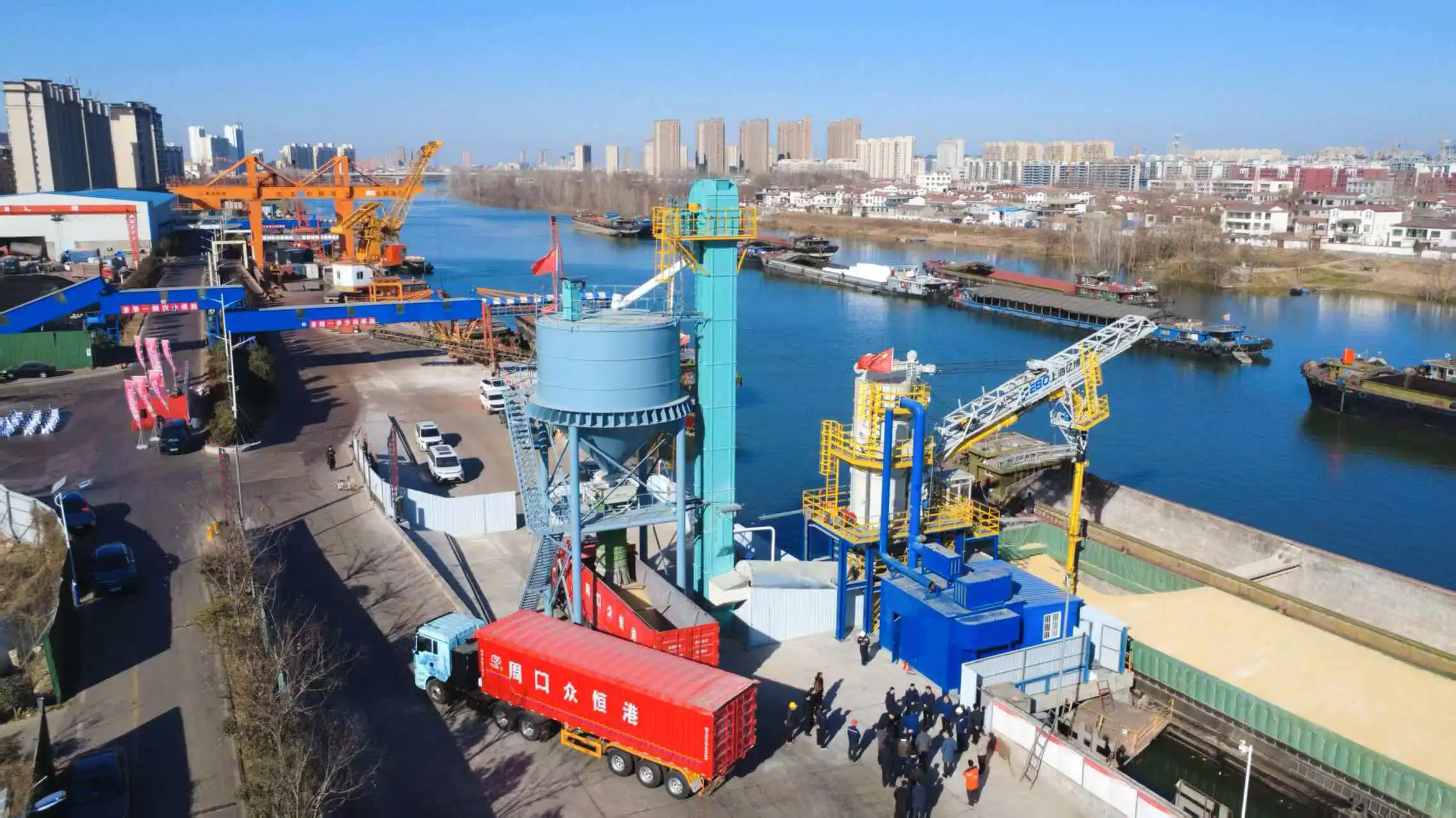 豫港聯動共探新程：河南省政協委員、嘉華集團投資有限公司董事長高波一行赴沈丘眾恆港考察交流