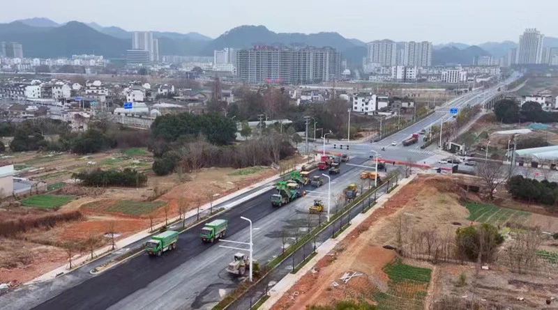 徽投集團掛圖作戰  皖歙縣賓虹大道有望春節前通車