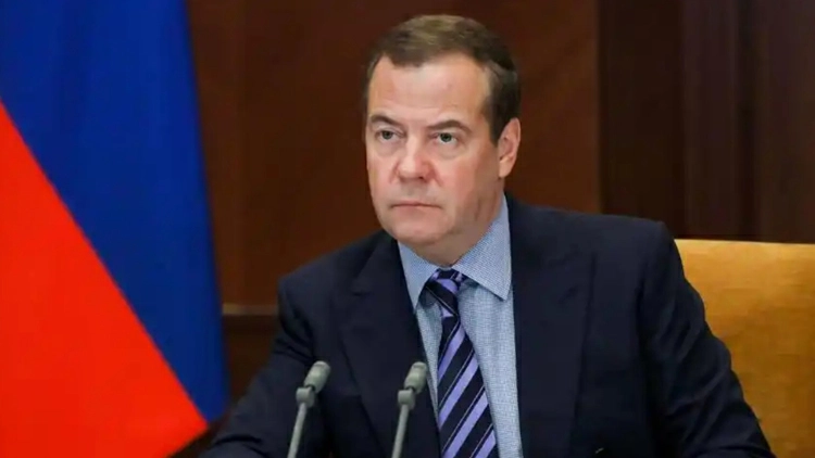 梅德韋傑夫：俄美正在進行秘密磋商