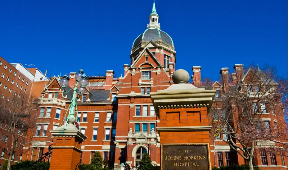 特朗普說尋求哈佛大學「賠償」10億美元