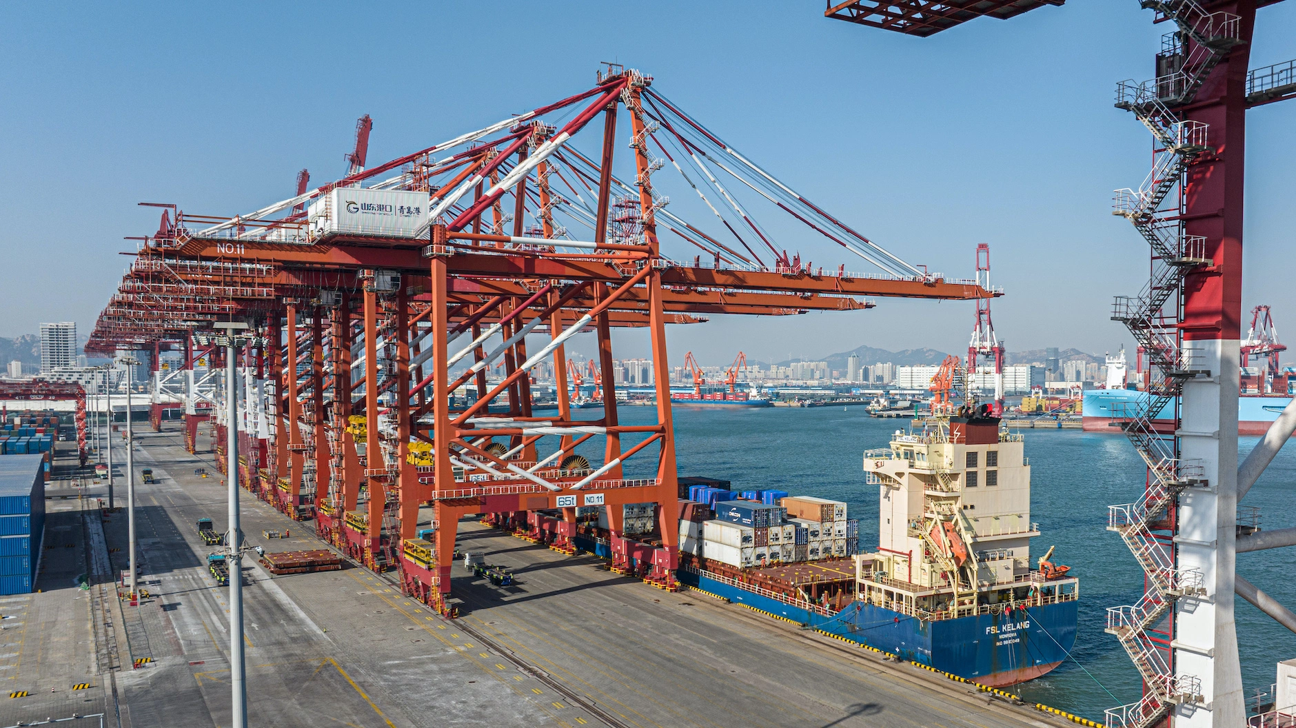 山東港口青島港首月開通4條新航線