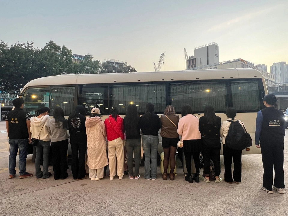 元朗掃黃拘25內地女