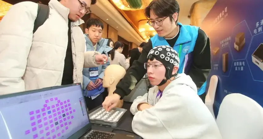 中國腦機接口產業「結新果」  多地競逐新賽道