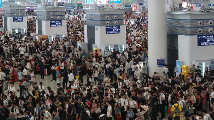 春運火車票已售1.4億張！全國鐵路連續5天日均發送旅客超千萬人次