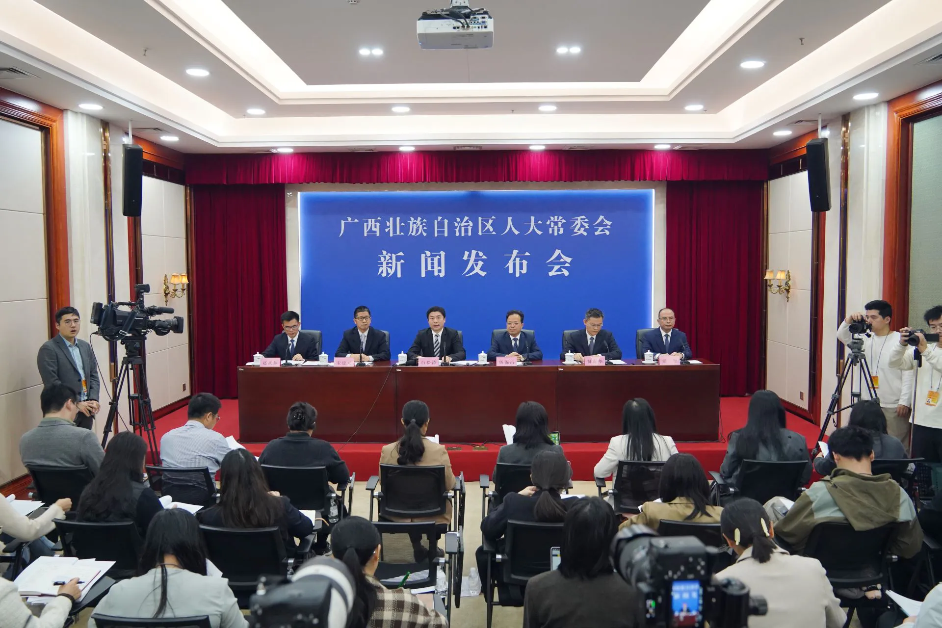 從「工業脊樑」到「AI樞紐」：廣西「十五五」規劃聚焦人工智能與開放發展