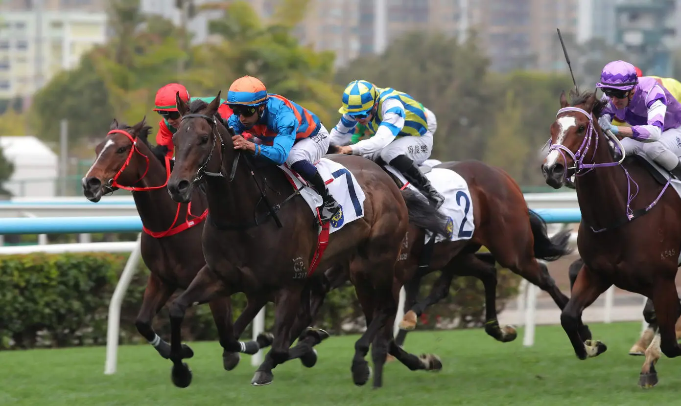 有片 | 轉投桂廄兩戰全勝 鼓浪好友捧仁愛堂盃