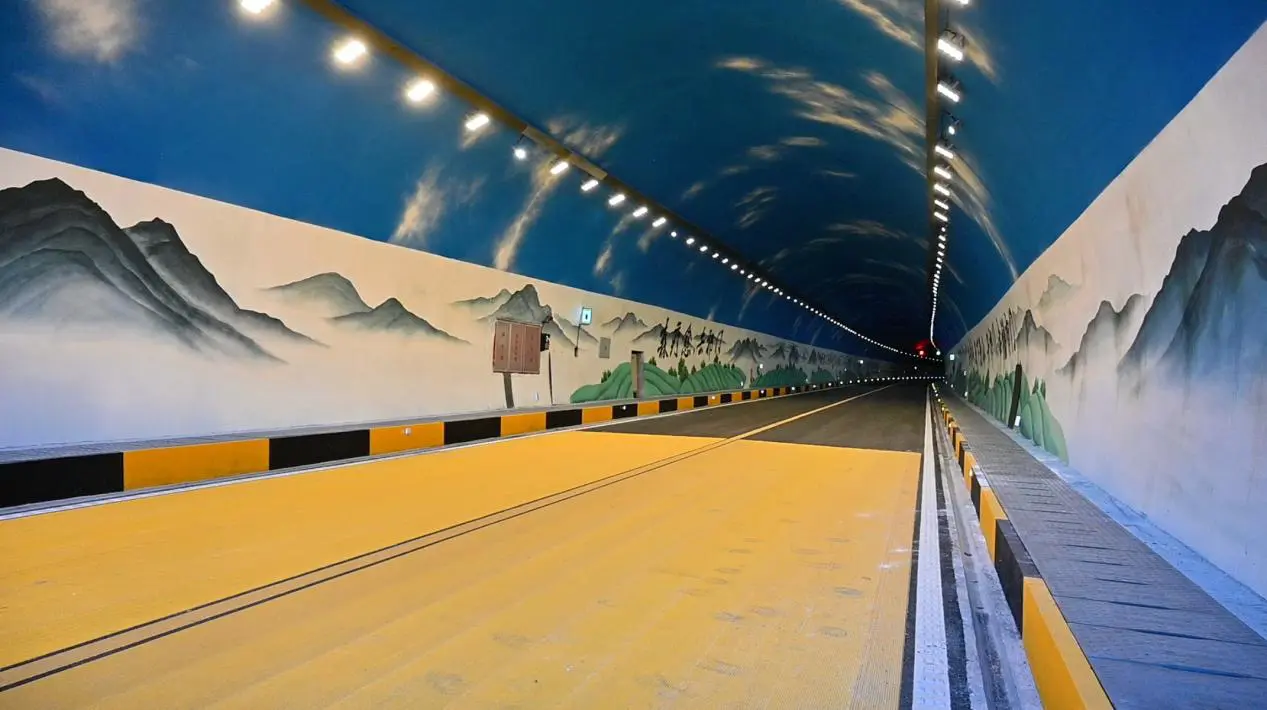 皖祁門縣：西武嶺隧道建成通車