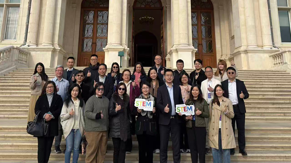 香港科技創新教育聯盟考察團參觀華為深圳及東莞基地 探討AI賦能教育