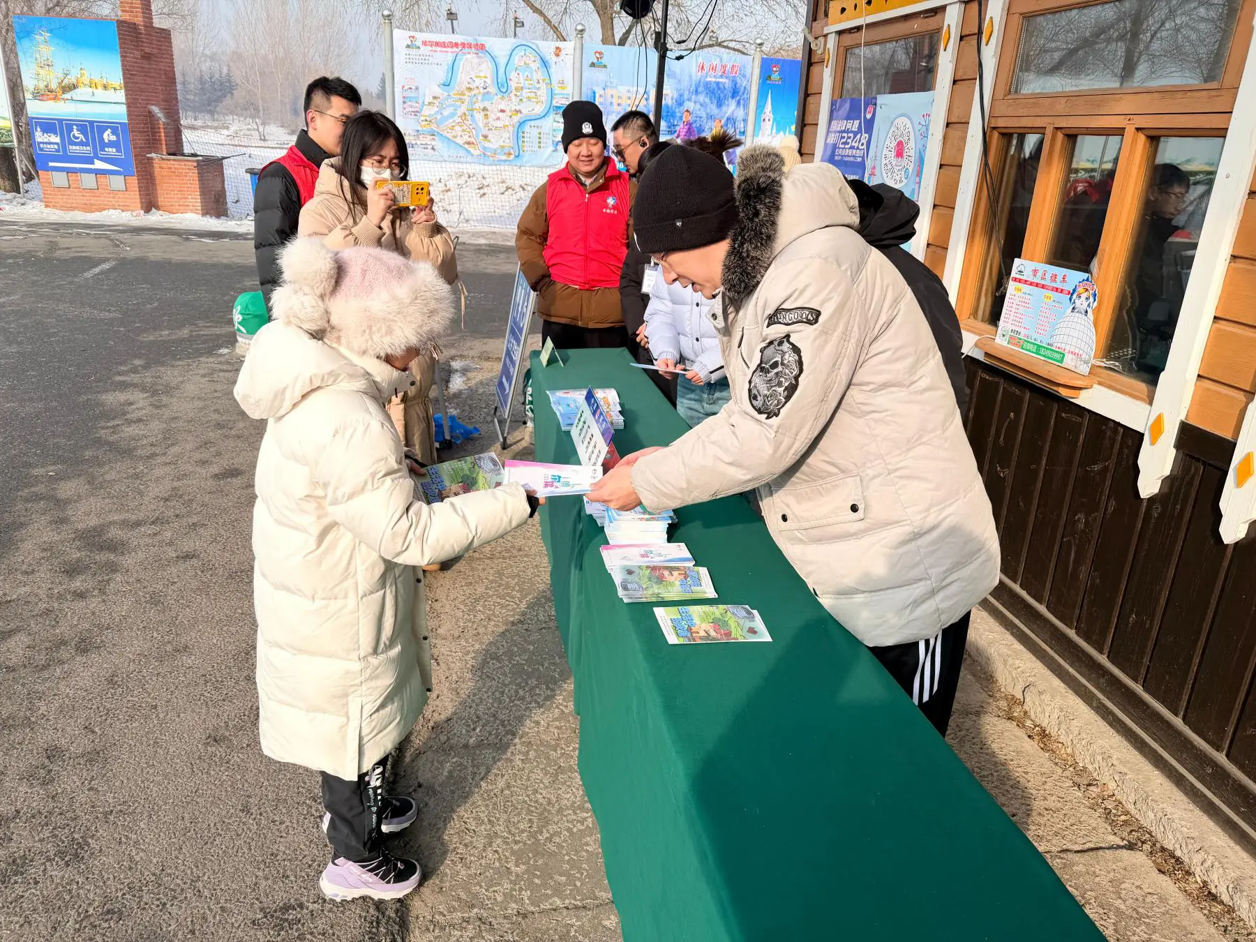 哈市香坊區：冰雪迎新春 引客前來更護客周全