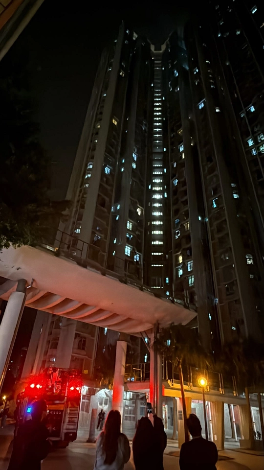 有片〡上水清河邨火警 居民疏散網上留言：好驚