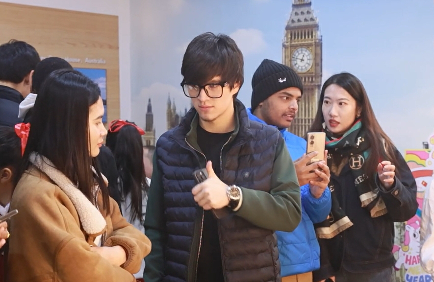 【視聽山東·泰安】外籍友人樂享中國年俗