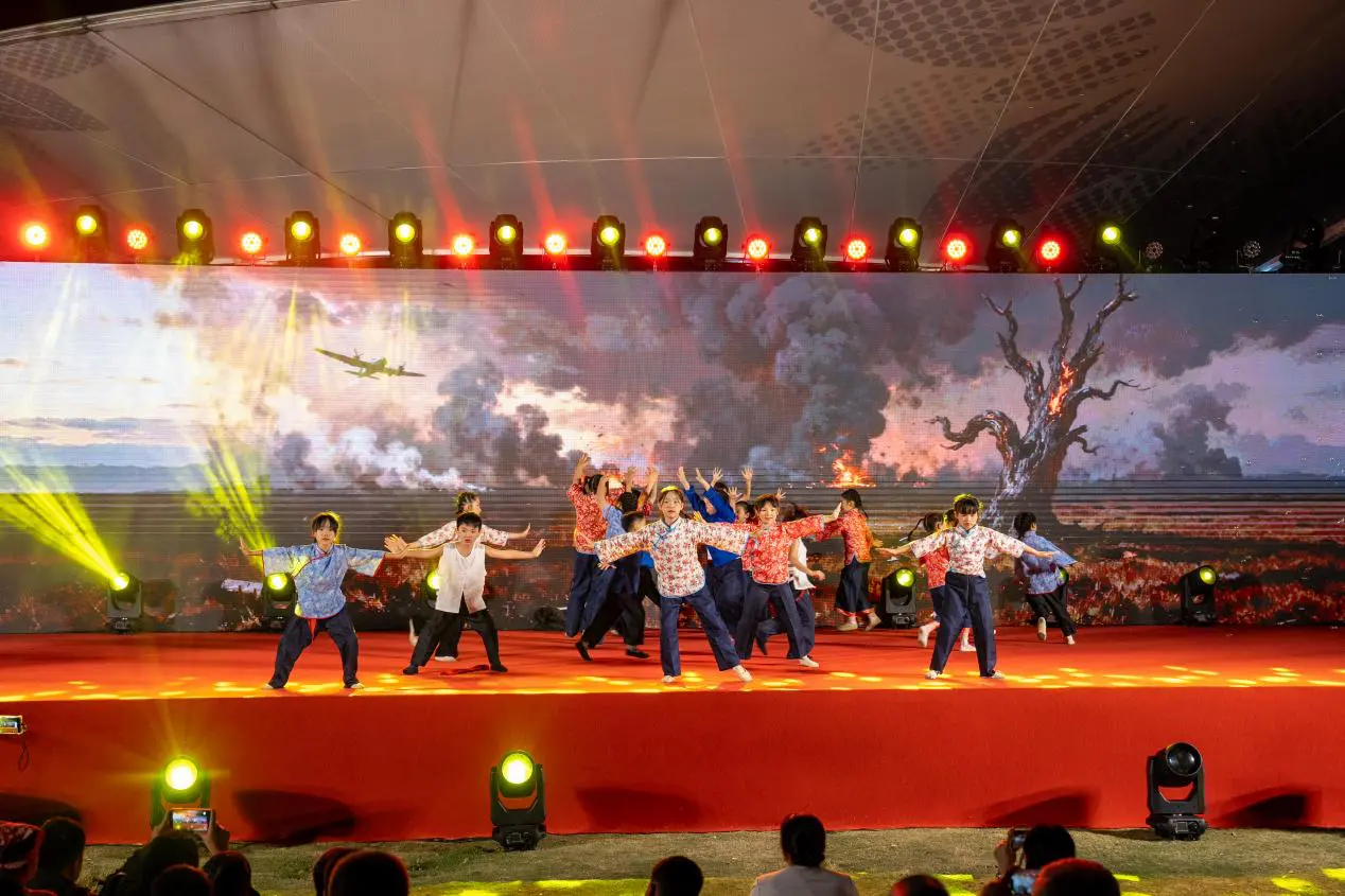 超燃！百年山廈「村晚」成全省示範點 深圳平湖有「料到」