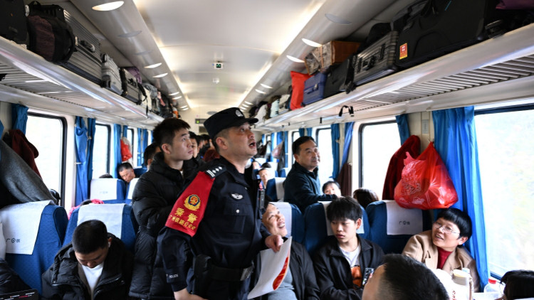 廣東鐵路到發客流雙雙刷新歷史紀錄