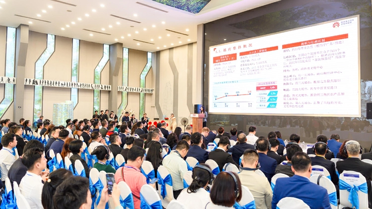 香港駐新加坡經貿辦舉辦三場商務及投資研討會 逾260人參與