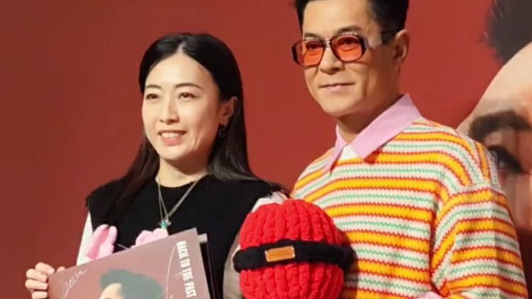 有片｜古天樂新碟簽名會 老友甘比到場支持