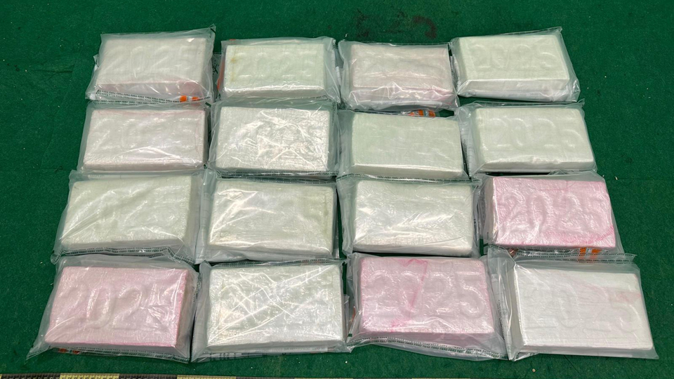 海關機場檢值1400萬元可卡因 拘捕洛杉磯抵港27歲男子