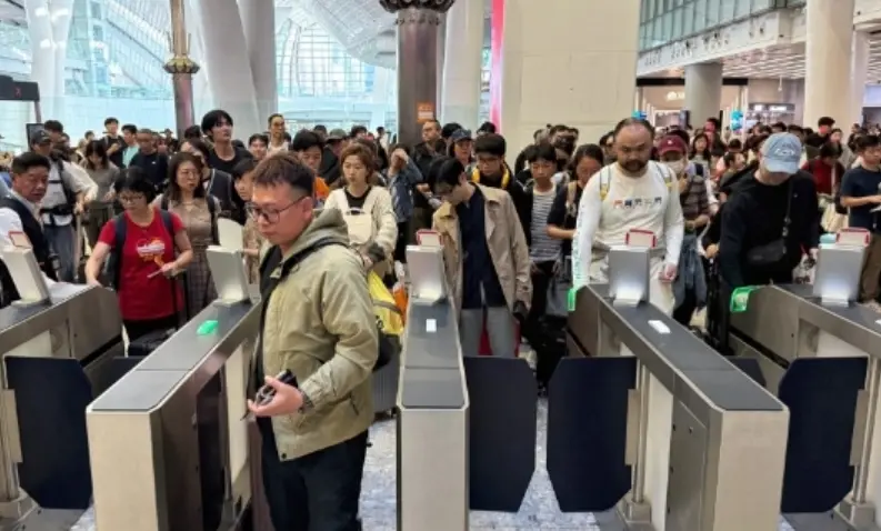 入境處：14日出入境人次超118萬 當中逾45萬人次入境