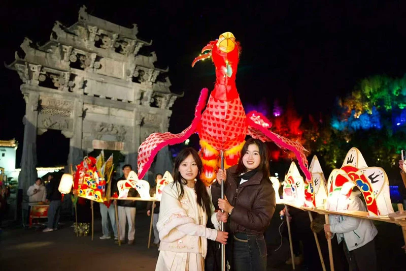 皖黟縣：來西遞，赴一場古村與煙火之約