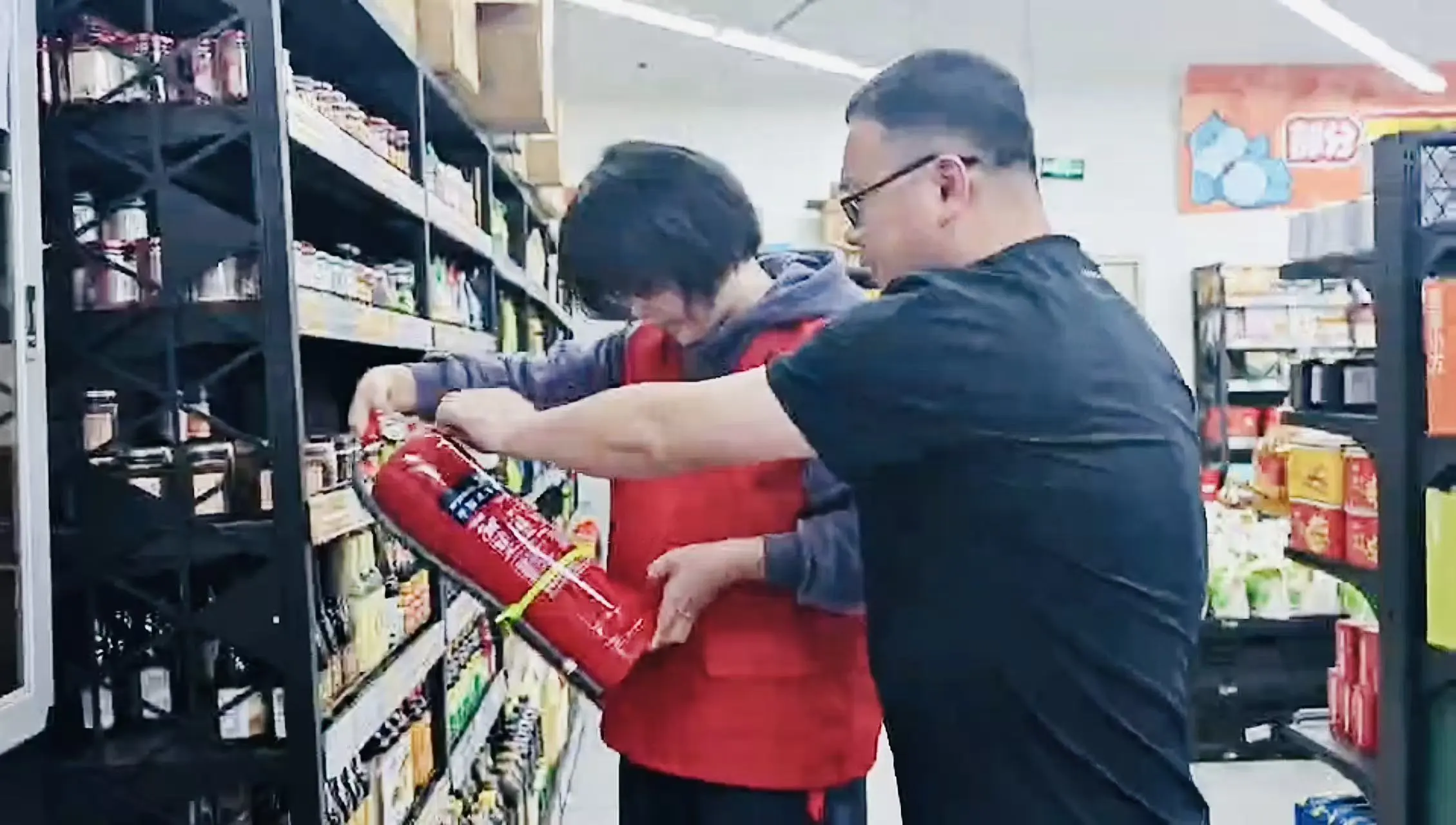 深圳橫崗：年味漸濃情更濃 平安守護不放鬆