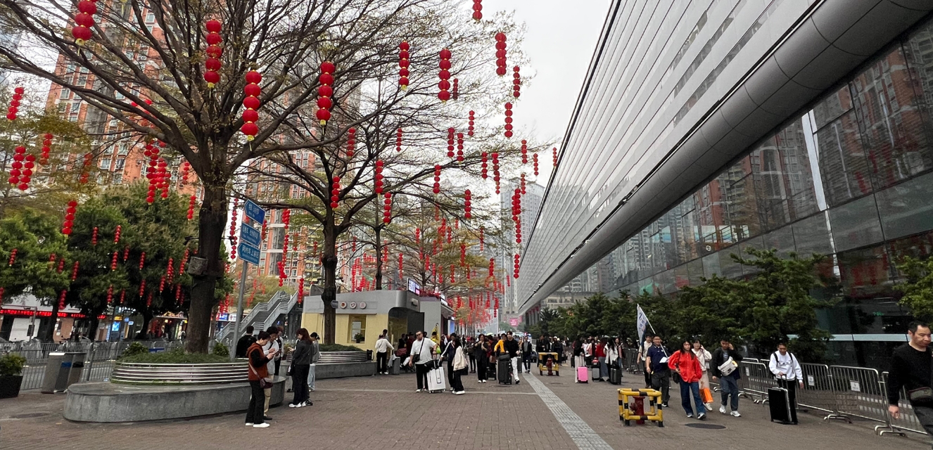 福田口岸人潮湧動 內地與香港馬年再現「雙向奔赴」