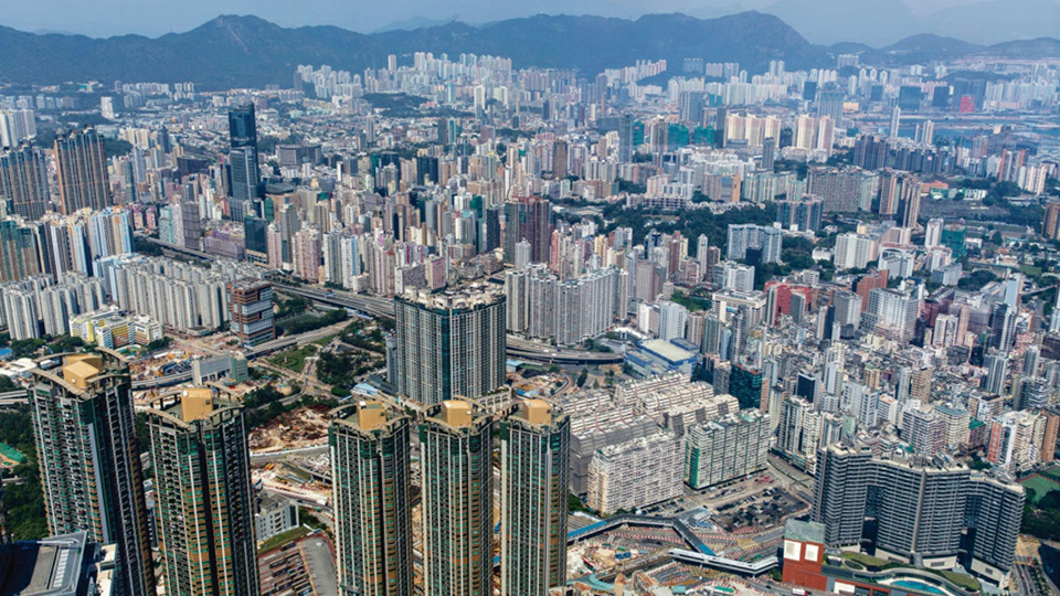 【名家指點】金馬獻瑞呈吉祥 高價賣地有啟示